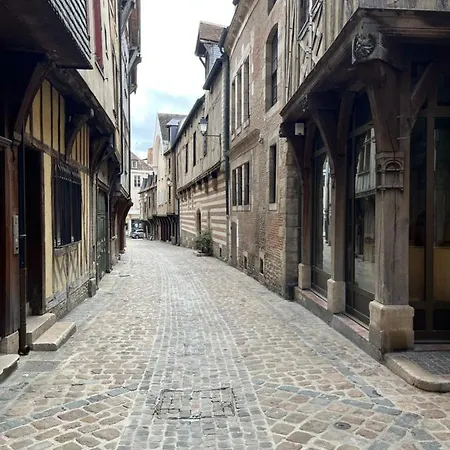 Apartment Coeur De Bouchon Troyes