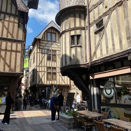Coeur De Bouchon * Труа